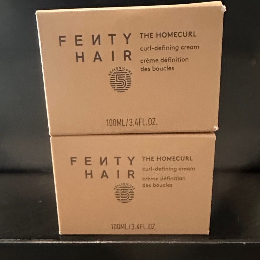 Fenty by Rihanna The Homecurl Curl Defining Cream